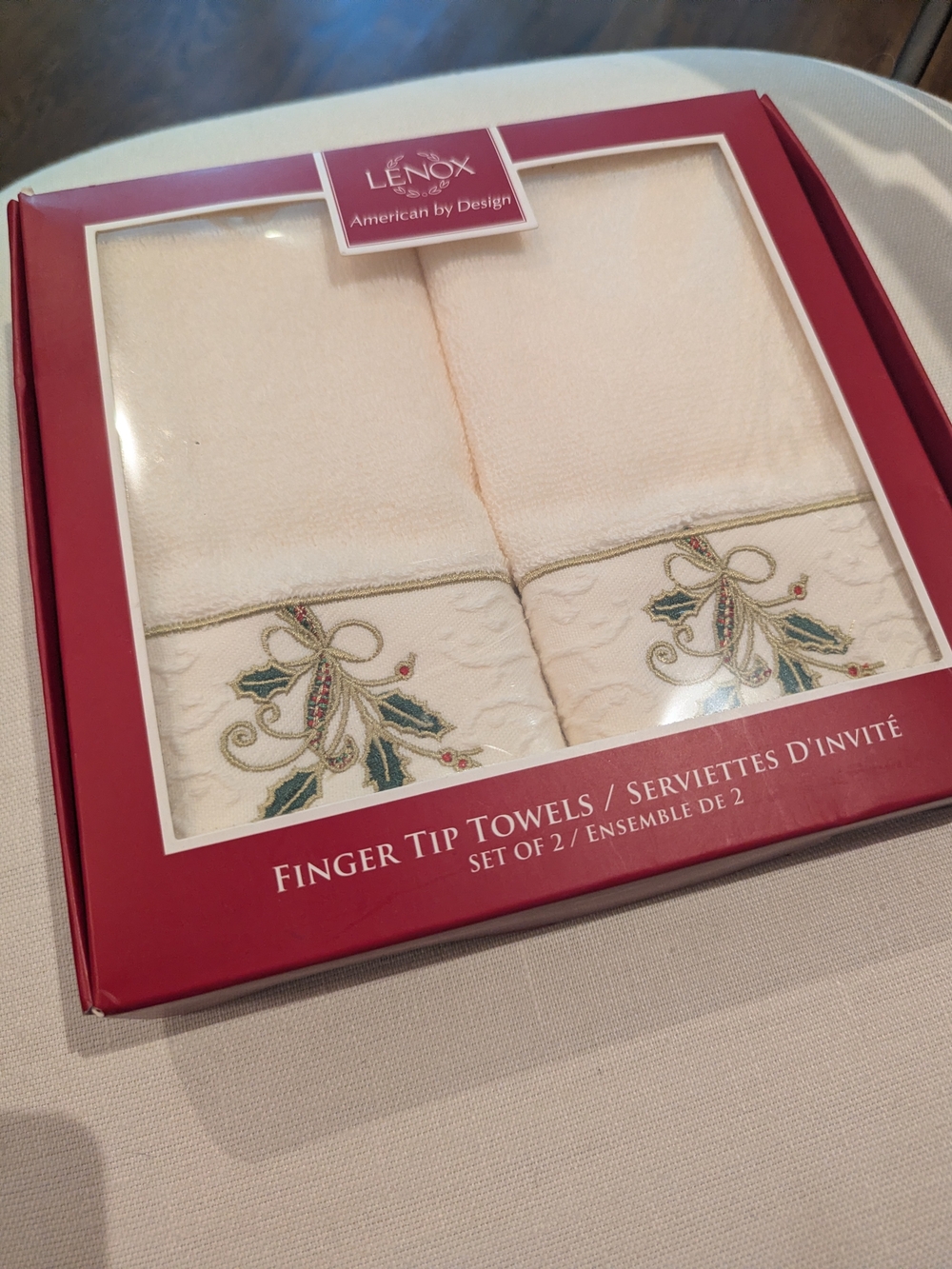 Lenox Cream Fingertip Towels with Holiday Embroidery - Set of 2